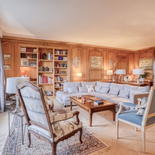  Annonces ANTONY : Appartement | VILLE-D'AVRAY (92410) | 188 m2 | 5 060 &euro; 
