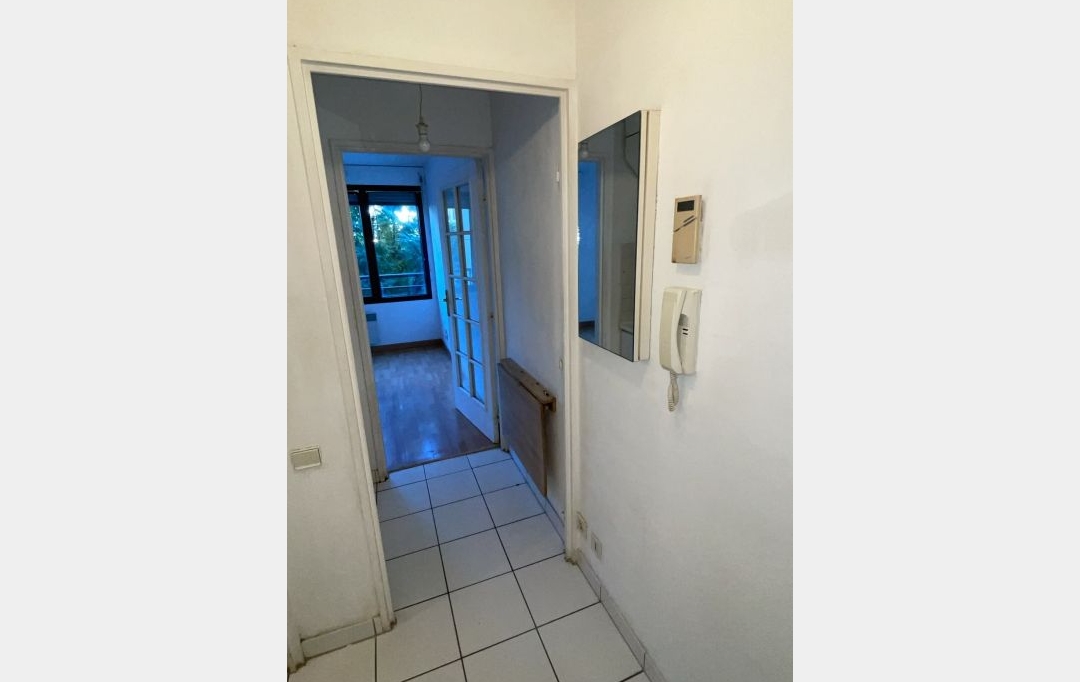 Annonces ANTONY : Appartement | CHARENTON-LE-PONT (94220) | 20 m2 | 750 &euro; 