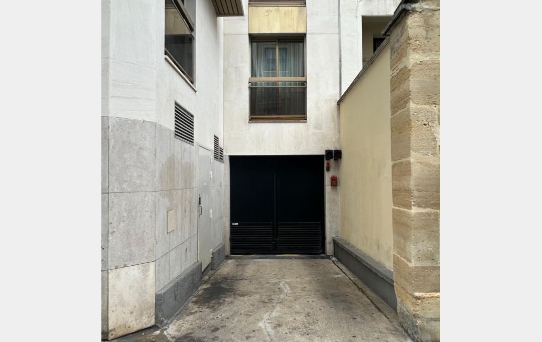 Annonces ANTONY : Garage / Parking | PARIS (75015) | 12 m2 | 120 &euro; 