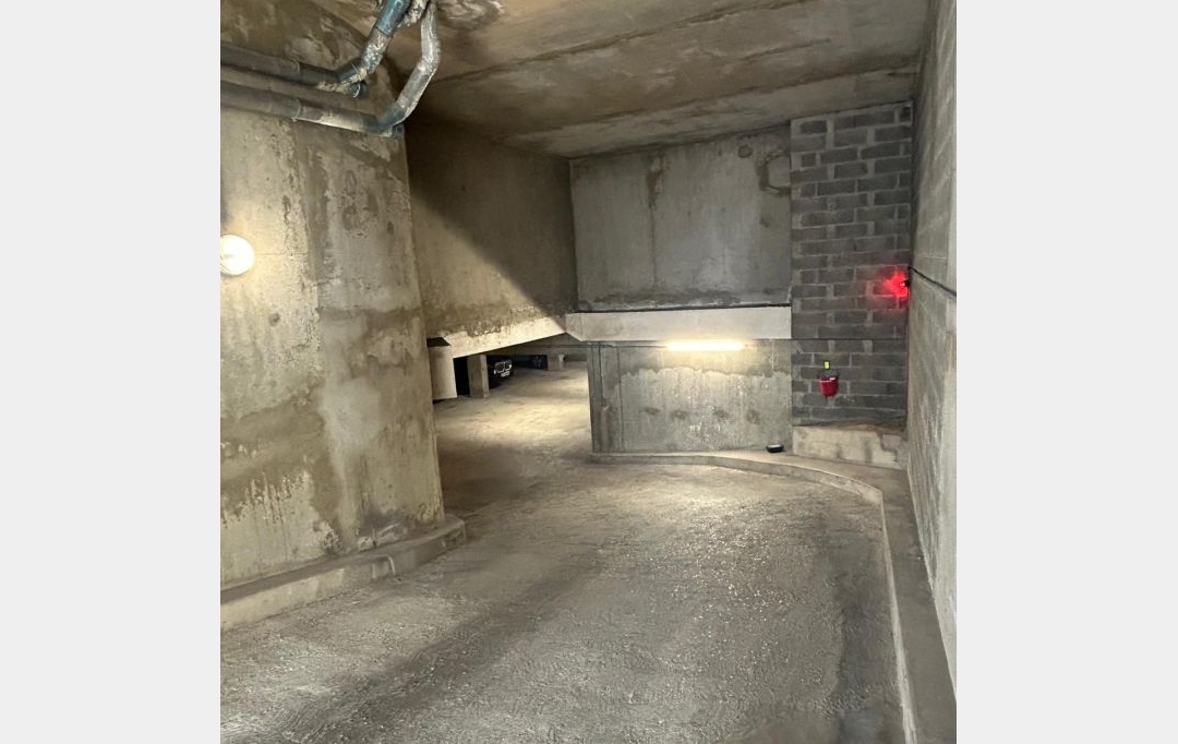 Annonces ANTONY : Garage / Parking | PARIS (75015) | 12 m2 | 120 &euro; 
