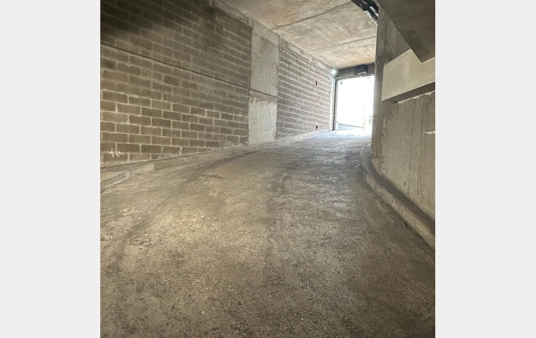 Annonces ANTONY : Garage / Parking | PARIS (75015) | 12 m2 | 120 &euro; 