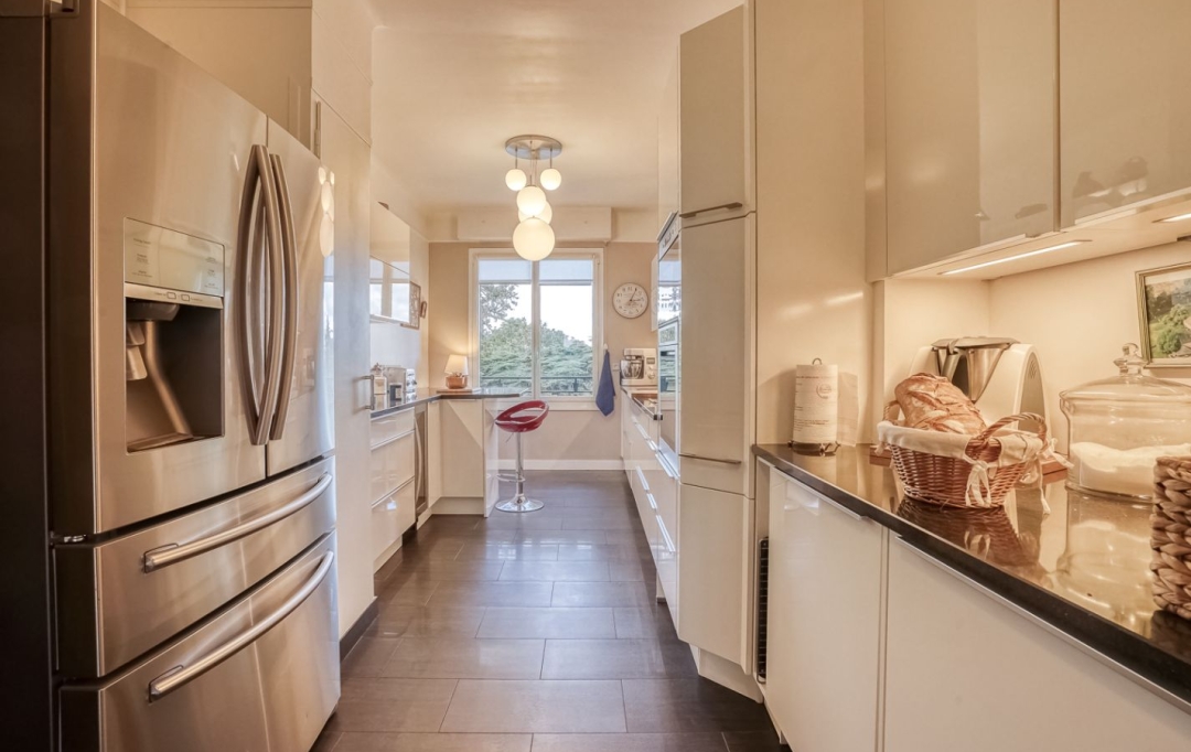 Annonces ANTONY : Appartement | VILLE-D'AVRAY (92410) | 188 m2 | 5 060 &euro; 