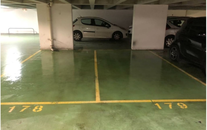  Annonces ANTONY Garage / Parking | PARIS (75011) | 12 m2 | 110 € 